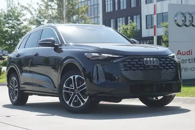 2025 Audi Q5 40 Premium's photo