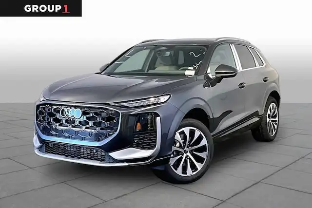 2026 Audi Q3 S line quattro's photo
