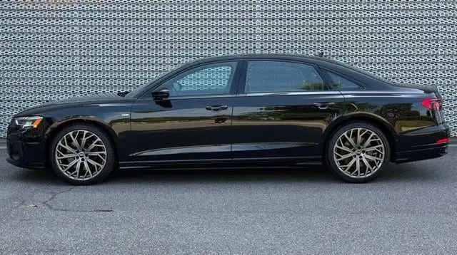2026 Audi A8 55 TFSI quattro Tiptronic L's photo