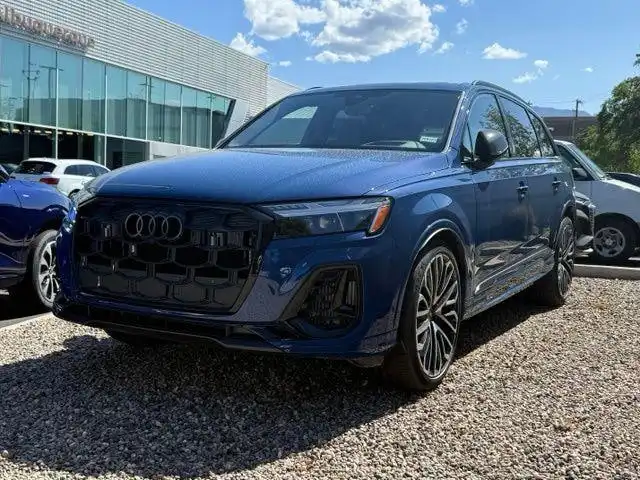 2026 Audi SQ7 Prestige quattro Tiptronic's photo