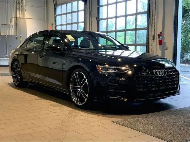 2026 Audi A8 55 TFSI L quattro Tiptronic's photo