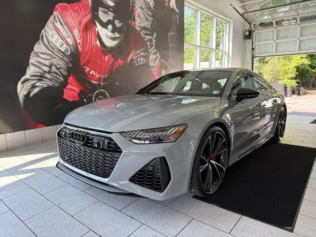 2023 Audi RS7 Base's photo