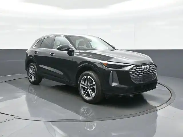 2025 Audi Q5 40 Premium's photo