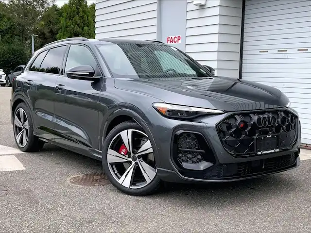 2026 Audi SQ5 Premium Plus quattro's photo