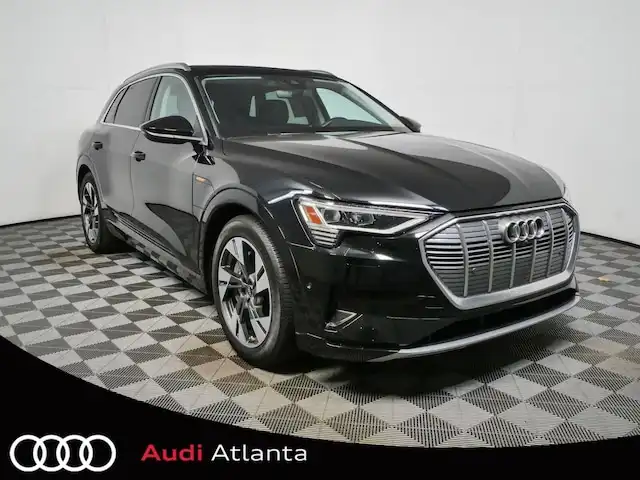 2023 Audi e-tron 95 kWh Premium Plus quattro's photo