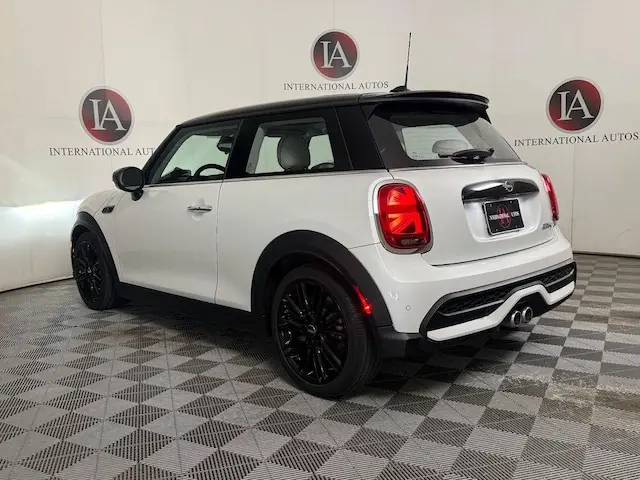 2024 MINI Hardtop Cooper S photo 4
