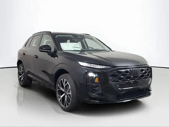 2026 Audi Q3 S line quattro's photo