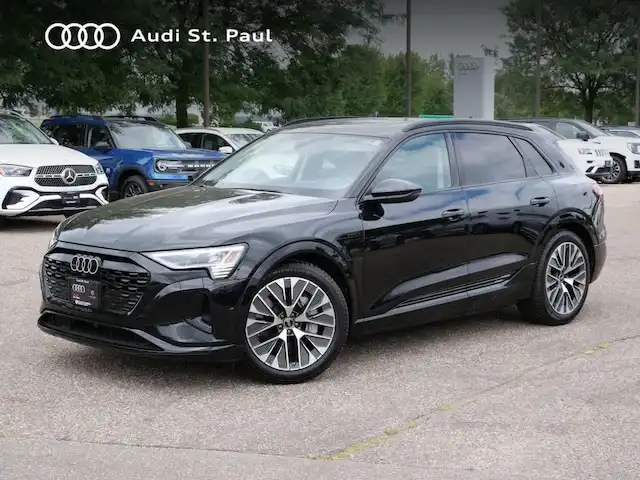 2024 Audi Q8 e-tron 114 kWh Prestige quattro 55's photo