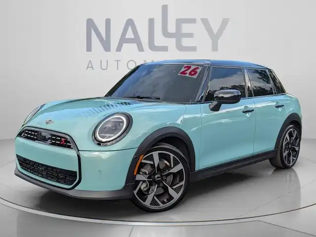 2026 MINI Hardtop Cooper S Signature's photo