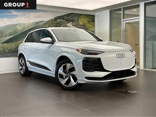 2025 Audi Q6 e-tron Premium Plus quattro's photo