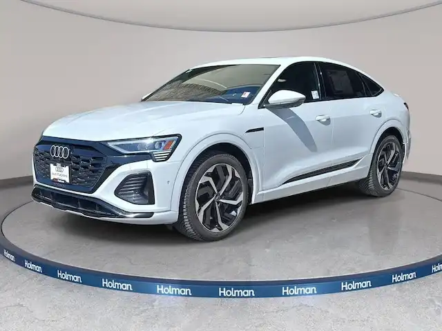 2024 Audi Q8 Sportback e-tron 55 114 kWh Premium Plus quattro's photo