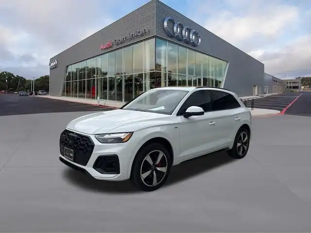 2024 Audi Q5 45 Premium Plus's photo