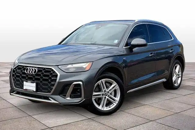 2021 Audi Q5 55 e Premium Plus's photo