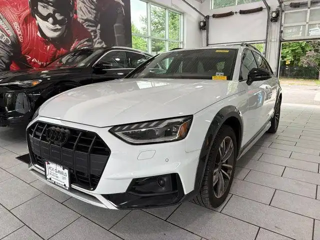 2023 Audi A4 allroad 45 Premium Plus quattro S tronic's photo