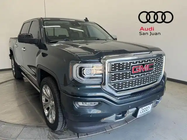 2017 GMC Sierra 4WD Crew Cab Short Box's photo