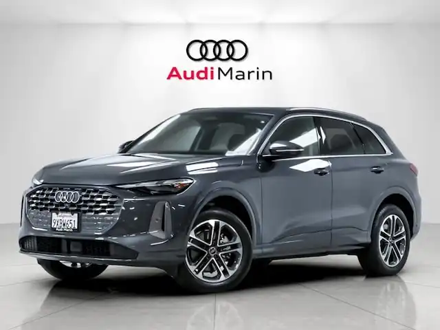 2025 Audi Q5 40 Premium's photo