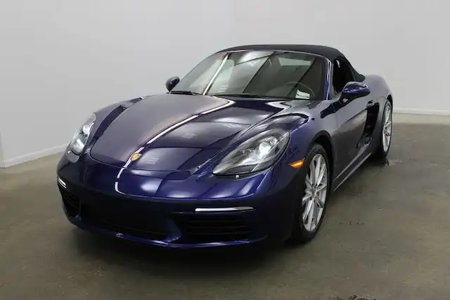 2022 Porsche 718 Boxster S's photo