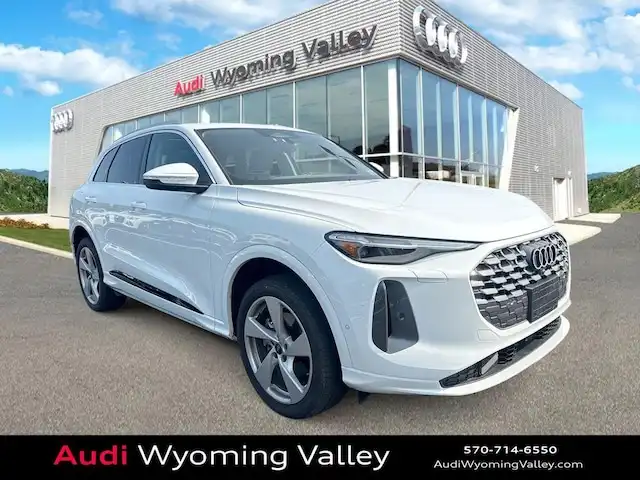 2026 Audi Q5 Premium Plus quattro's photo