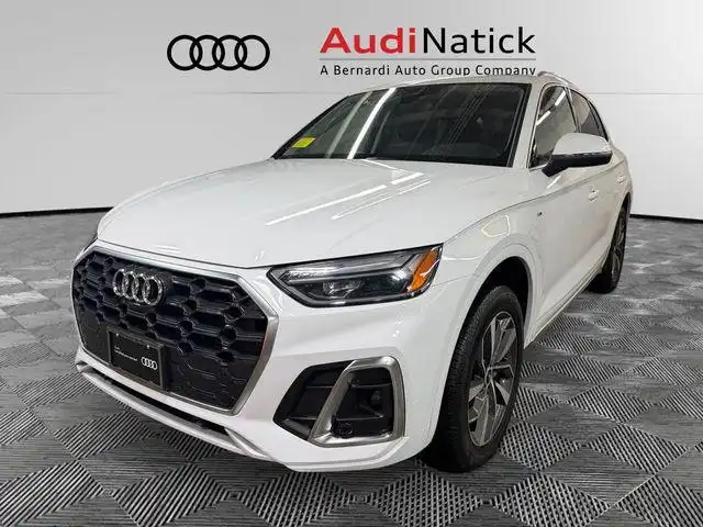 2023 Audi Q5 45 Premium Plus's photo