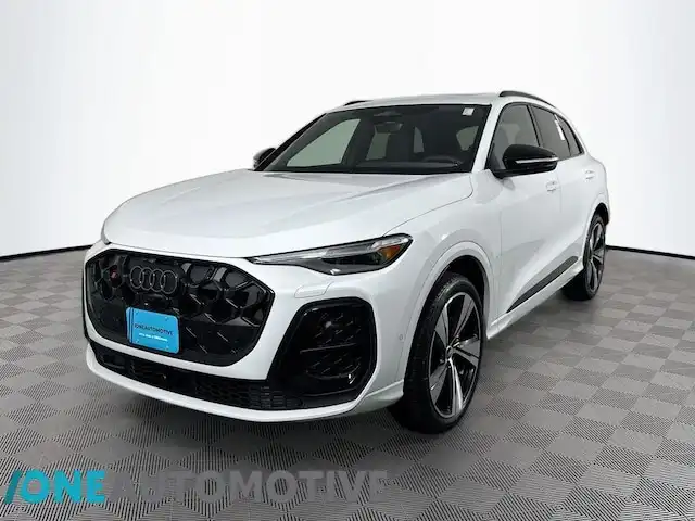 2025 Audi SQ5 Premium Plus's photo