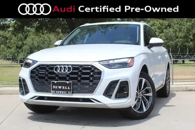 2024 Audi Q5 45 Premium Plus's photo