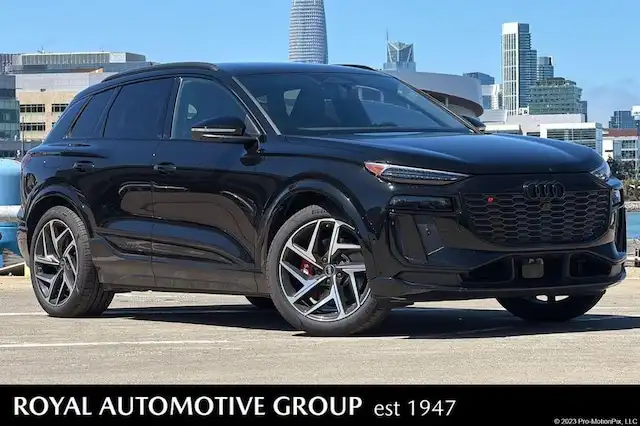 2027 Audi SQ6 e-tron Premium Plus quattro's photo
