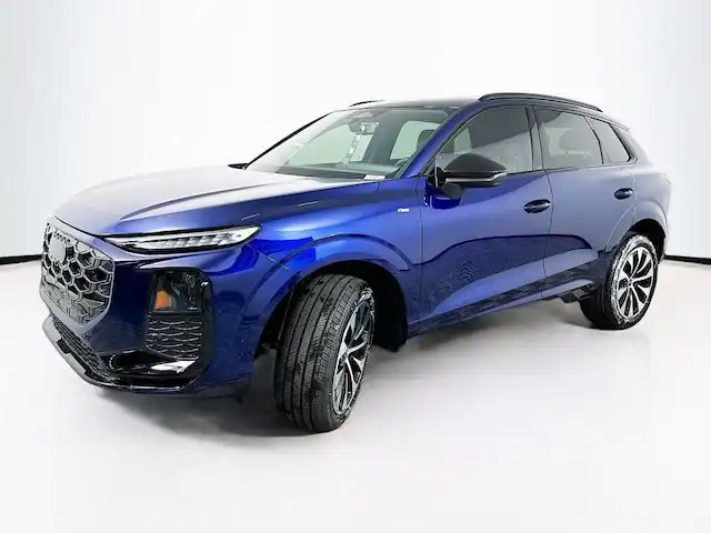 2026 Audi Q3 S line quattro's photo