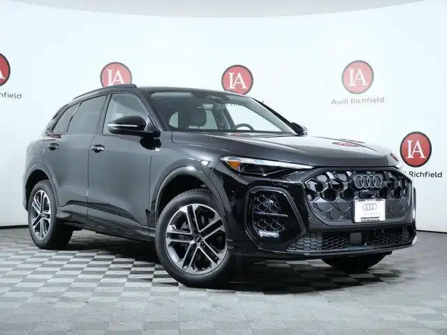 2026 Audi Q5 Premium quattro's photo