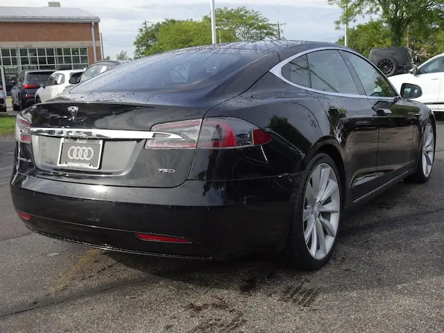 2017 Tesla Model S 75D photo 5