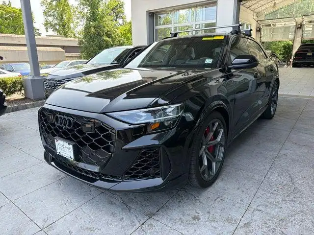 2025 Audi RS Q8 Base's photo