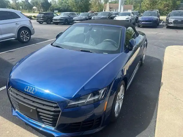 2016 Audi TT 2.0T quattro S tronic's photo