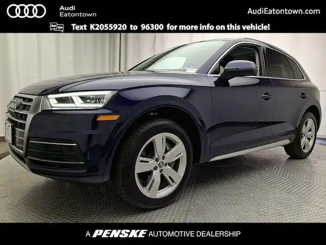 2019 Audi Q5 2.0T quattro S tronic Premium Plus's photo