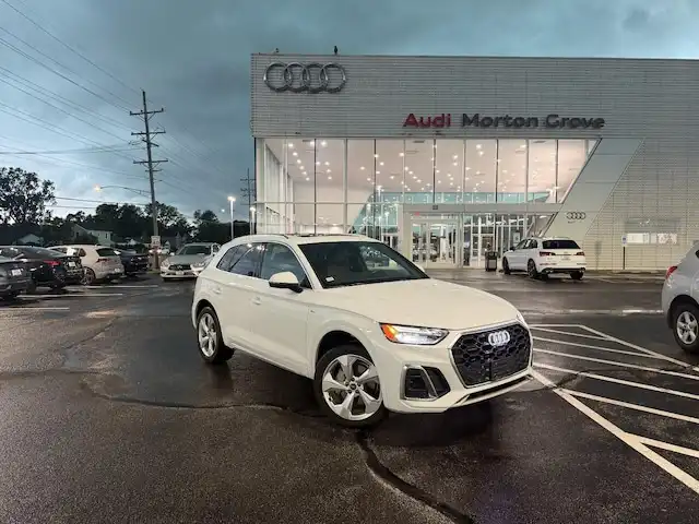 2023 Audi Q5 45 Premium Plus's photo