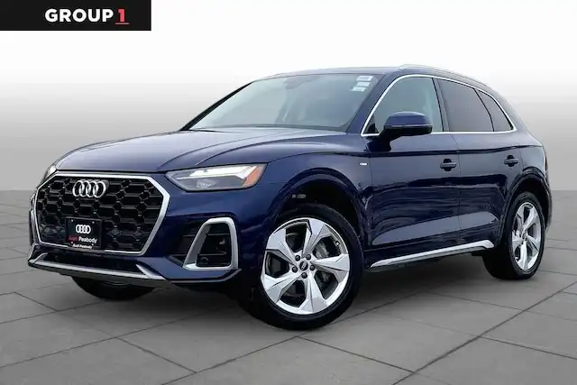 2023 Audi Q5 45 Premium Plus's photo