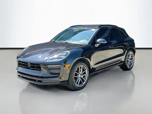 2023 Porsche Macan Base photo 1