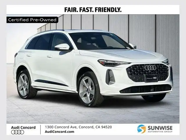 2025 Audi Q5 40 Premium Plus's photo