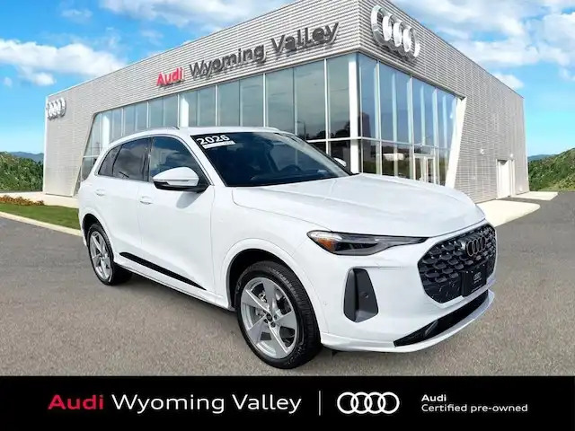 2026 Audi Q5 Premium Plus quattro's photo
