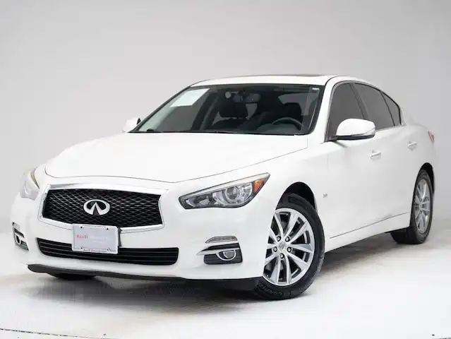 2016 INFINITI Q50 2.0t Premium's photo