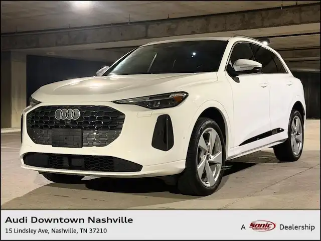 2025 Audi Q5 40 Premium Plus's photo