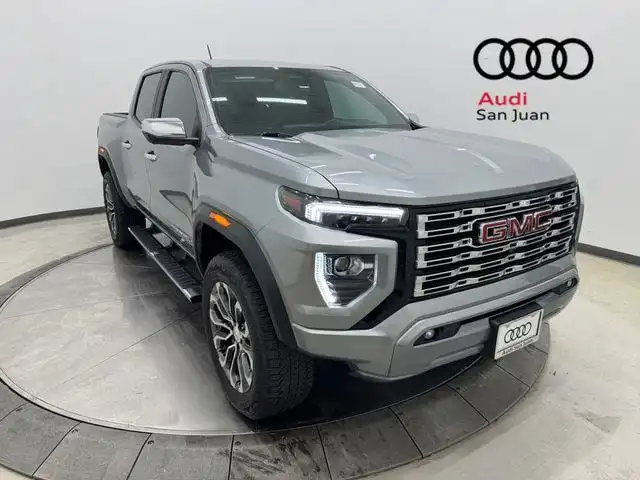 2023 GMC Canyon Denali 4WD Crew Cab Short Box's photo