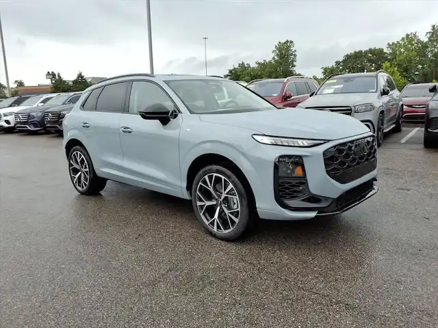 2026 Audi Q3 S line quattro's photo