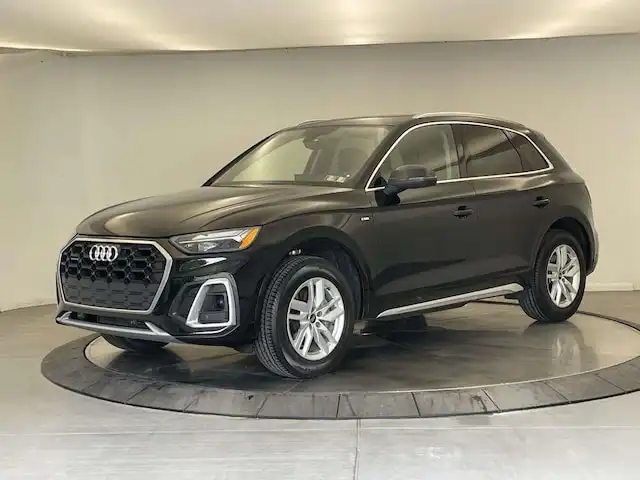 2023 Audi Q5 45 Premium's photo