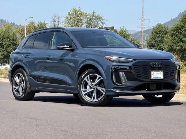2027 Audi Q6 e-tron Premium Plus quattro's photo