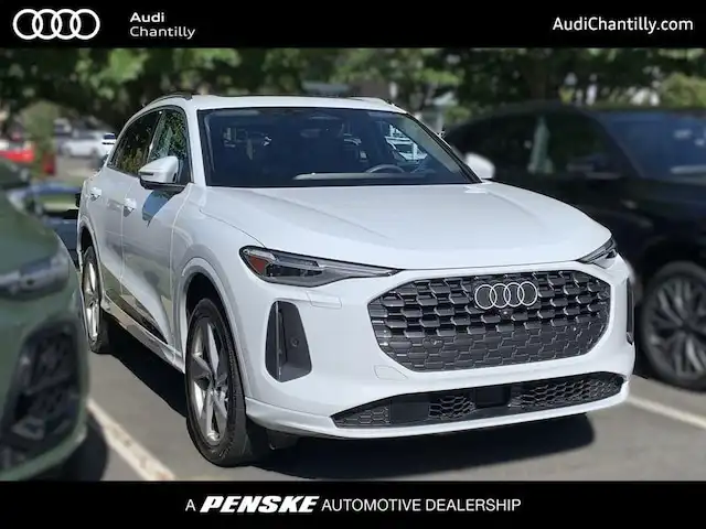 2025 Audi Q5 40 Premium Plus's photo