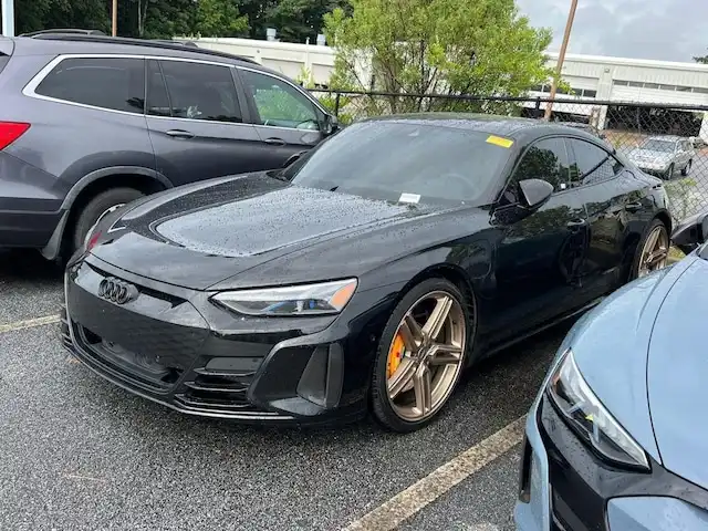 2024 Audi RS e-tron GT Base's photo