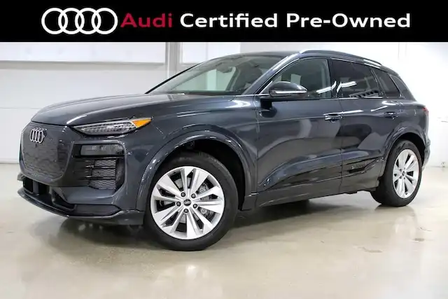2025 Audi Q6 e-tron Premium Plus's photo