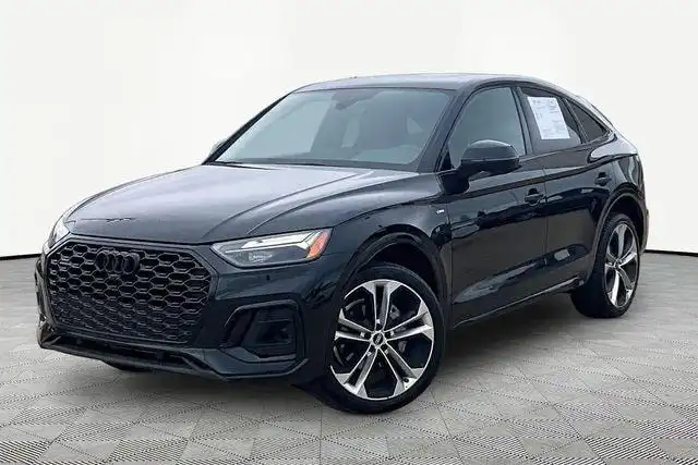 2023 Audi Q5 Sportback 45 Premium Plus's photo