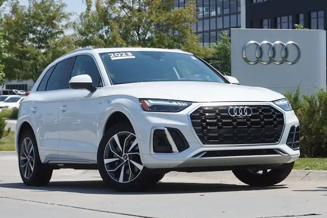 2023 Audi Q5 45 Prestige's photo