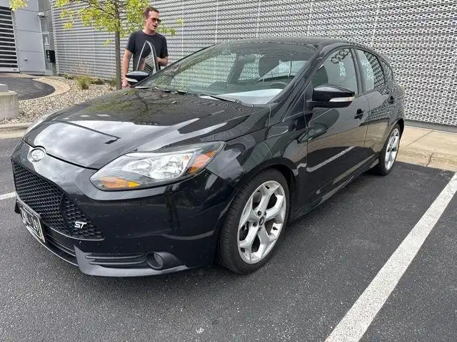 2013 Ford Focus ST Hatchback 5-Door's photo