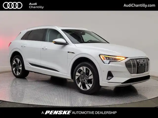 2023 Audi e-tron 95 kWh Premium Plus quattro's photo